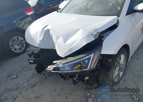 2020 Hyundai Elantra Sel z USA, uszkodzony, nr VIN 5NPD84LF2LH503604